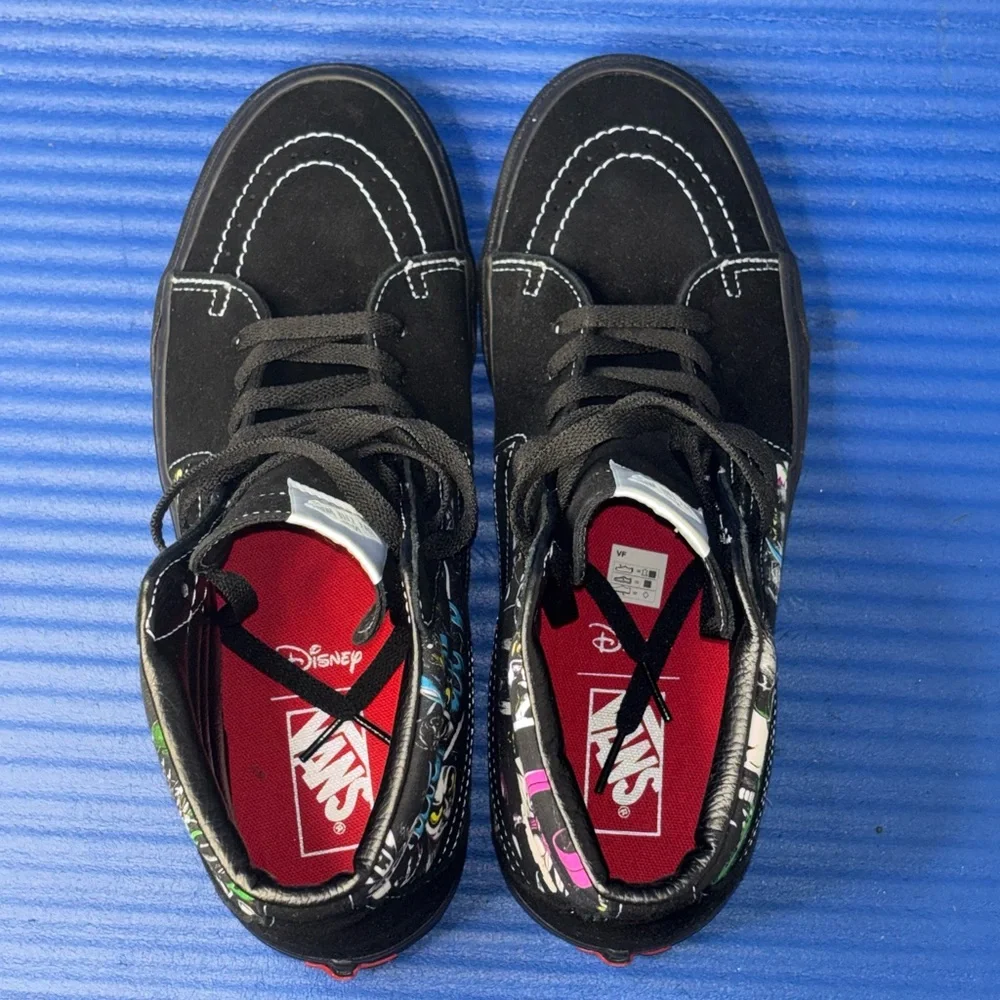 Size 11- Men’s Vans X Disney 100 Villains Sk8 Hi Shoes Black Multi Sneakers NEW - Picture 5 of 10